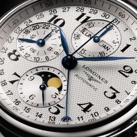 שעון לגבר יוקרתי לונג'ין LONGINES L2.773.4.78.3 כסוף לוח לבן רצועה חומה